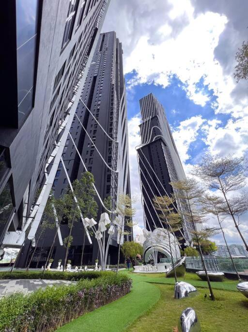 Modern At Arte Mont Kiara By Iconique Pangsapuri Kuala Lumpur